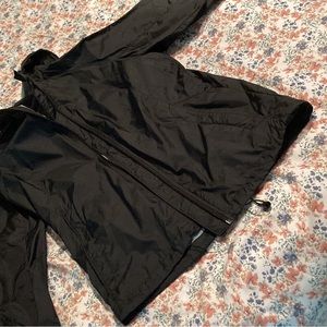 Columbia light rain jacket women’s size small